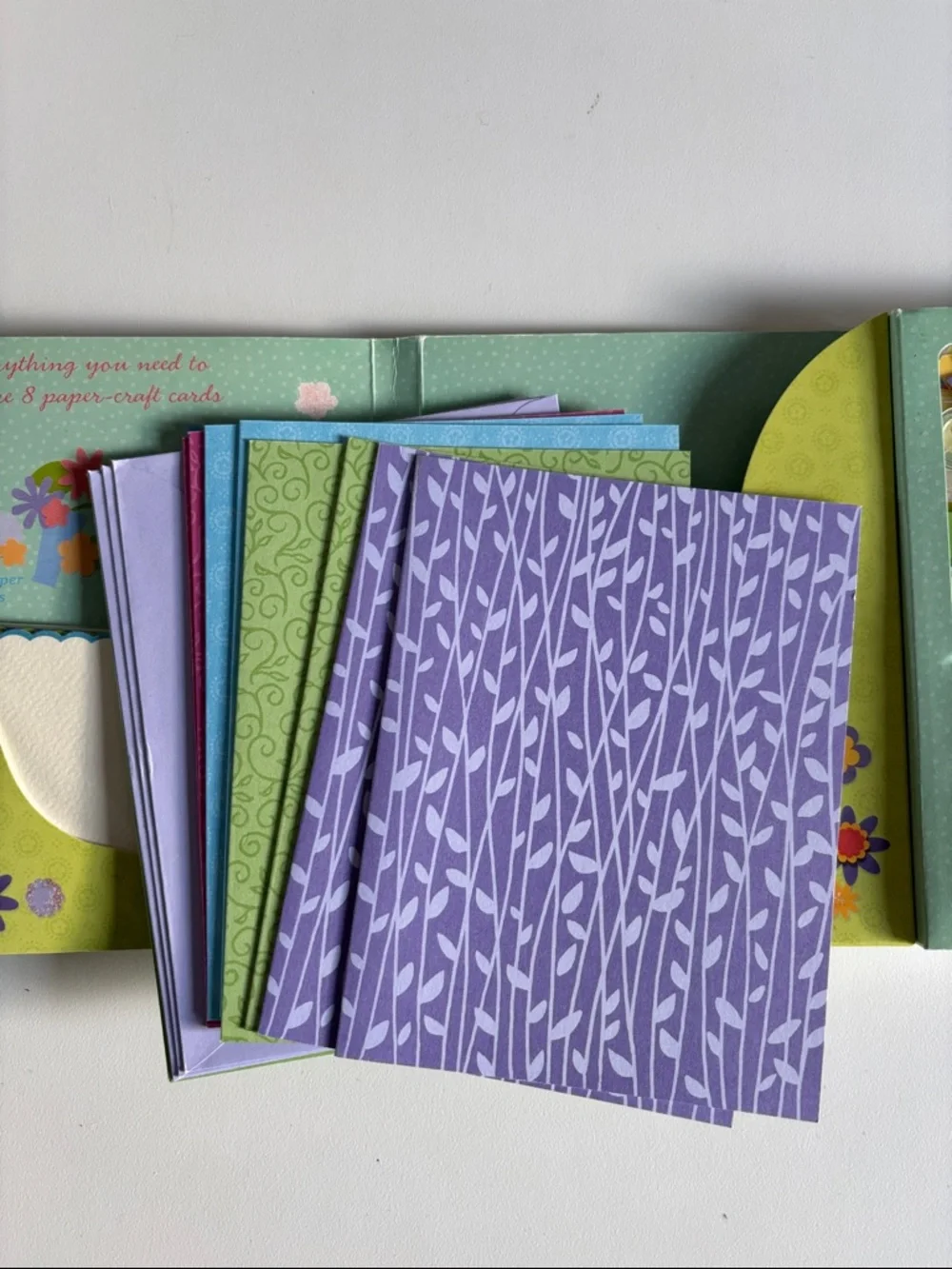 Klutz Color-In Stained Glass Kit with Neon Pens & Create your Own Card Kit‎